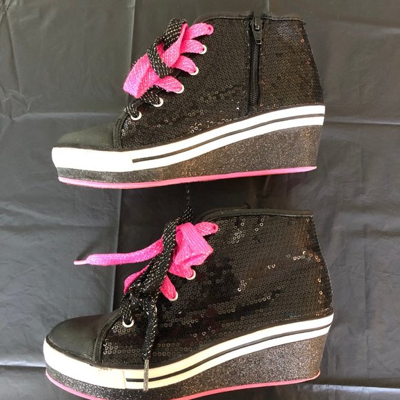 Sequined Wedged Sneakers - Picture 3 of 5